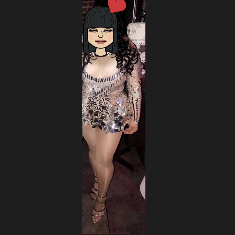 Dress - Picture 5 of 5